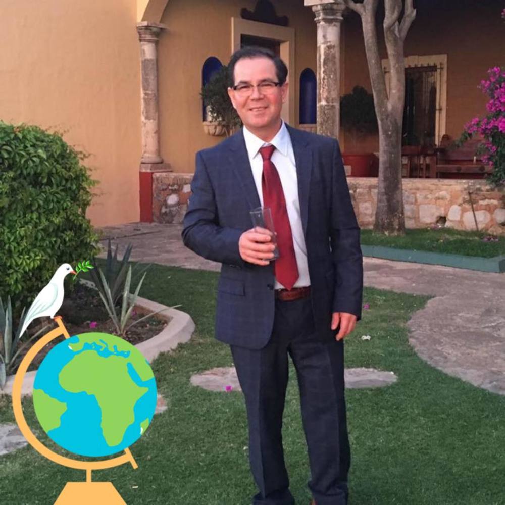 Meet your Posher, Carlos